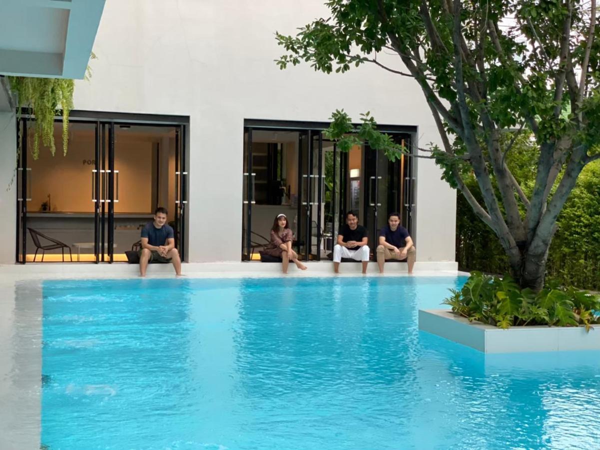 Por Daowadung Hotel Chiang Mai Exterior photo