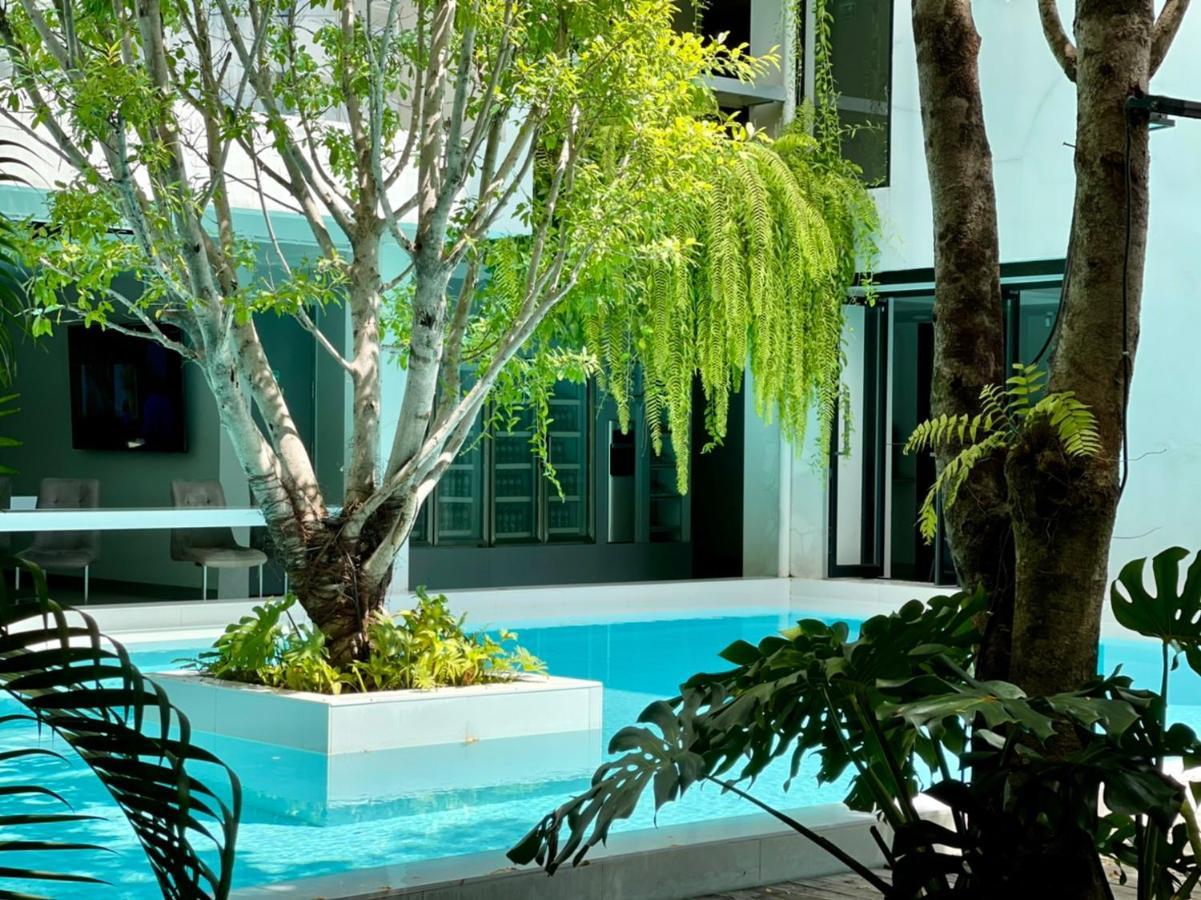 Por Daowadung Hotel Chiang Mai Exterior photo