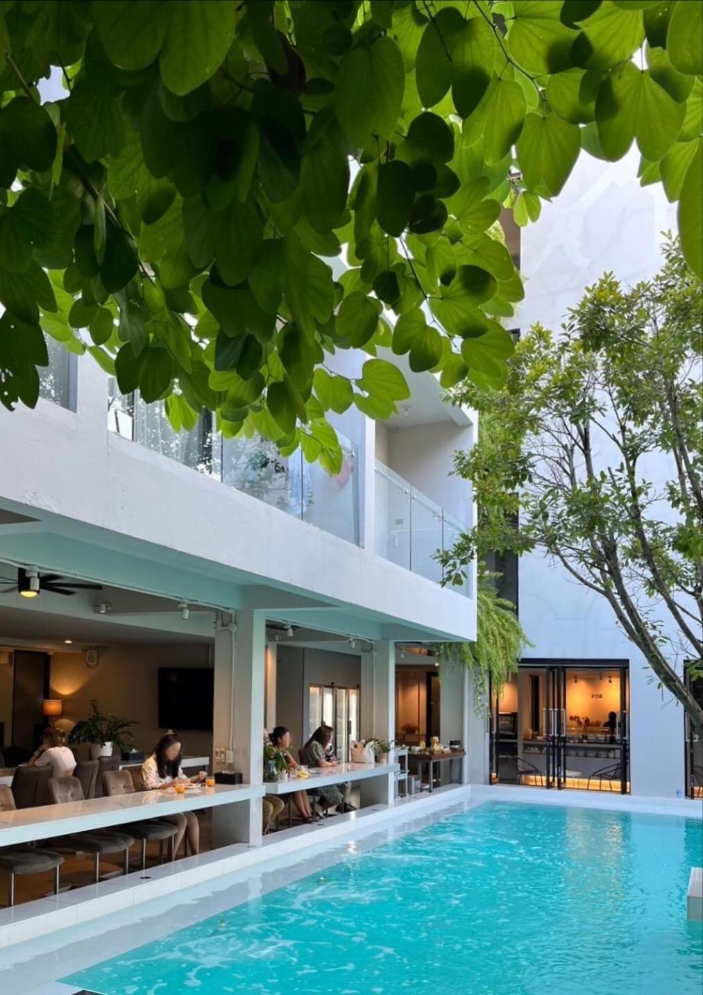Por Daowadung Hotel Chiang Mai Exterior photo